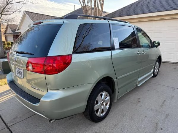 2009 Toyota Sienna 2nd Gen - Image 4 of 13