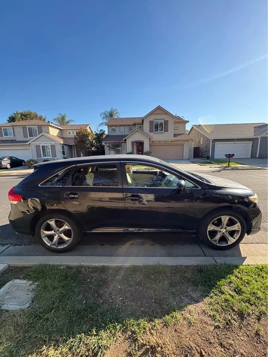 2009 Toyota Venza - Image 2 of 6