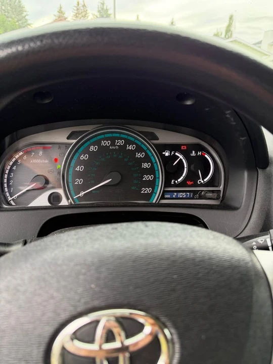 2009 Toyota Venza - Image 2 of 3