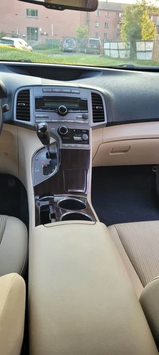 2009 Toyota Venza - Image 6 of 10