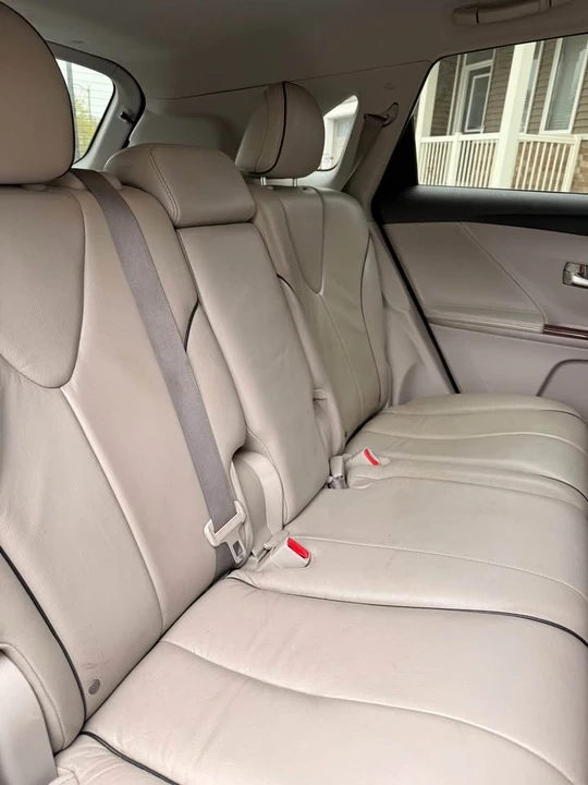 2009 Toyota Venza - Image 9 of 12