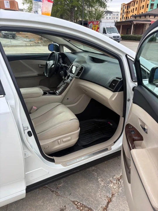 2009 Toyota Venza - Image 5 of 13