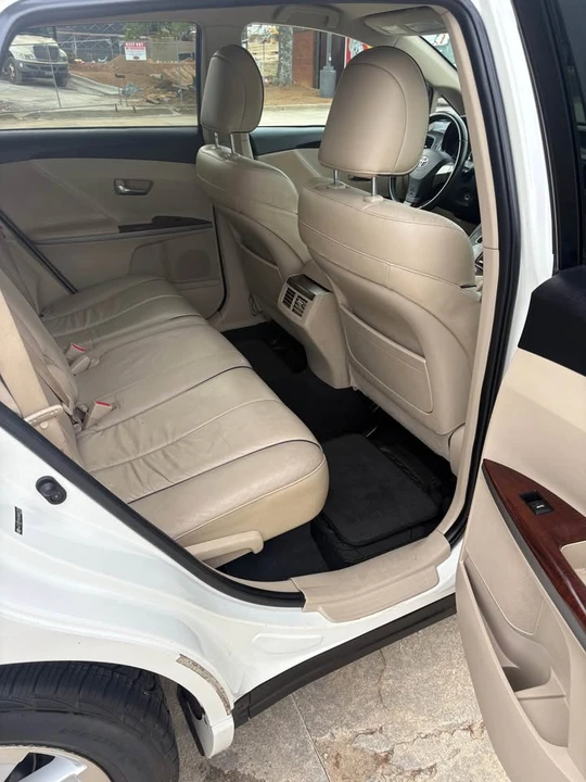 2009 Toyota Venza - Image 6 of 13