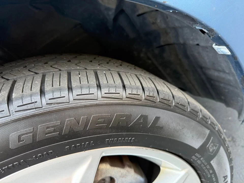 2009 Toyota Venza - Image 15 of 19
