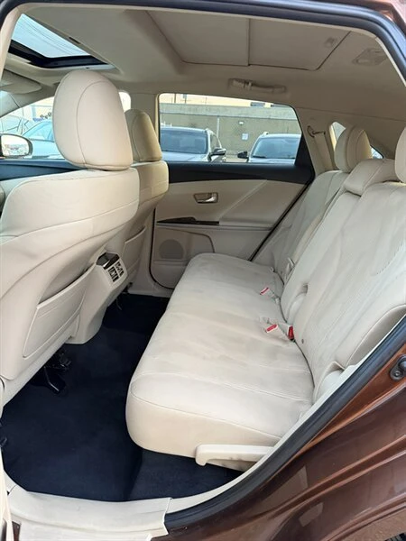 2009 Toyota Venza - Image 8 of 15