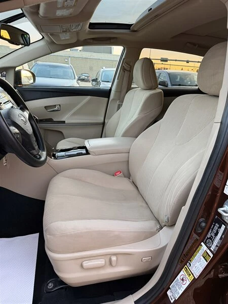 2009 Toyota Venza - Image 10 of 15