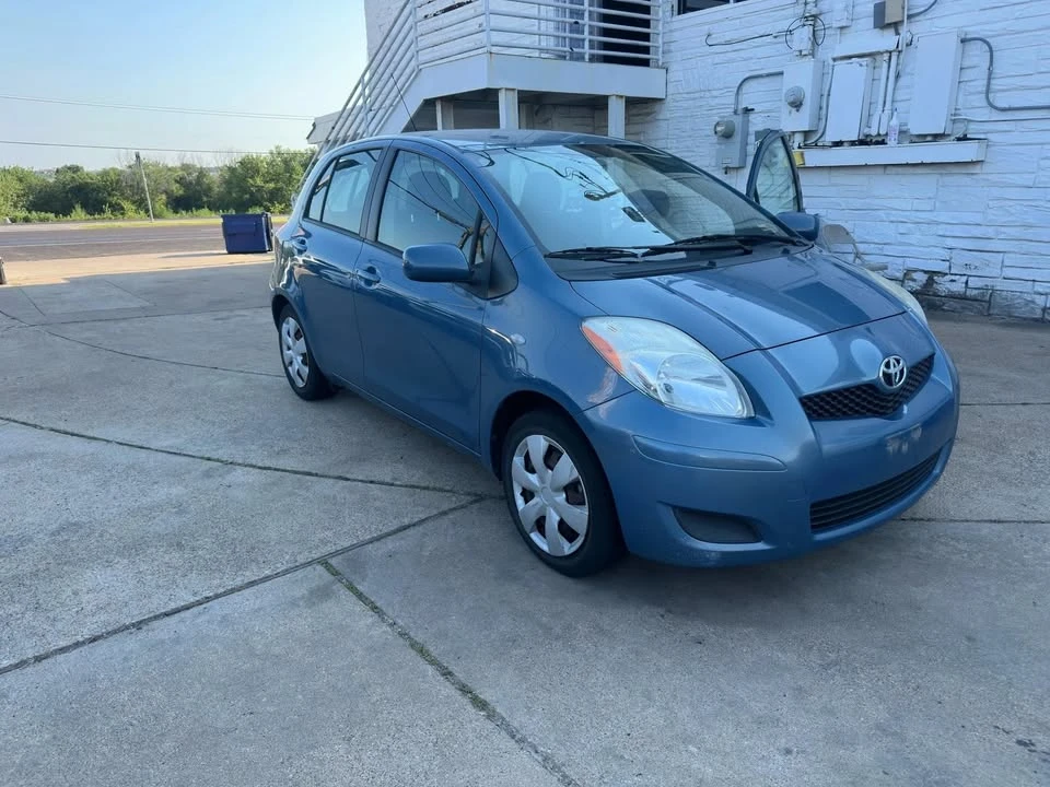 2009 Toyota Yaris - Image 6 of 7