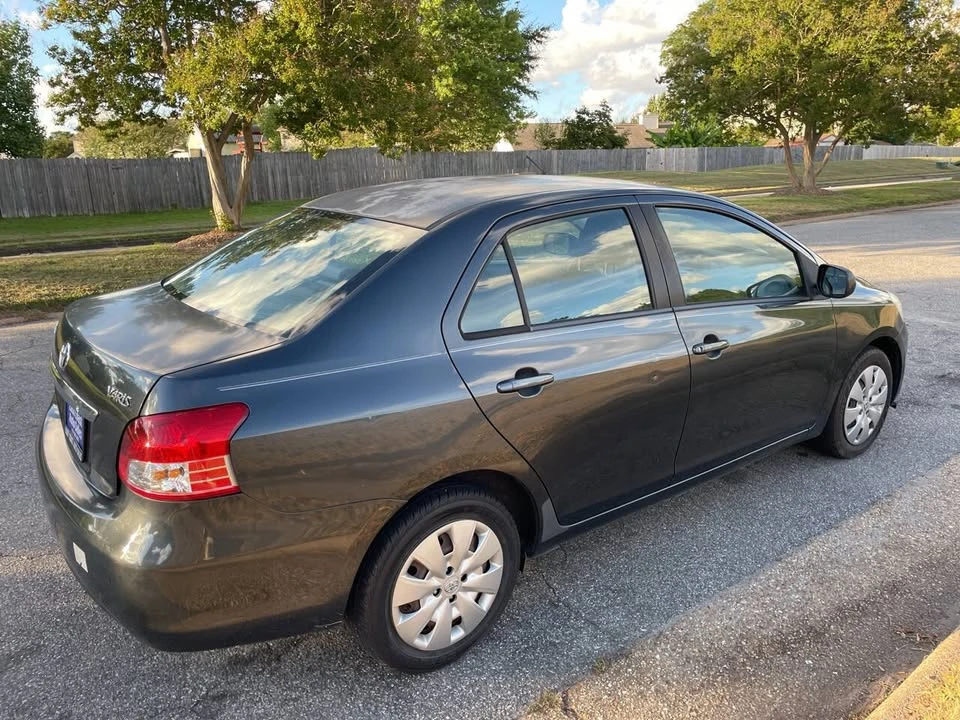 2009 Toyota Yaris - Image 6 of 12