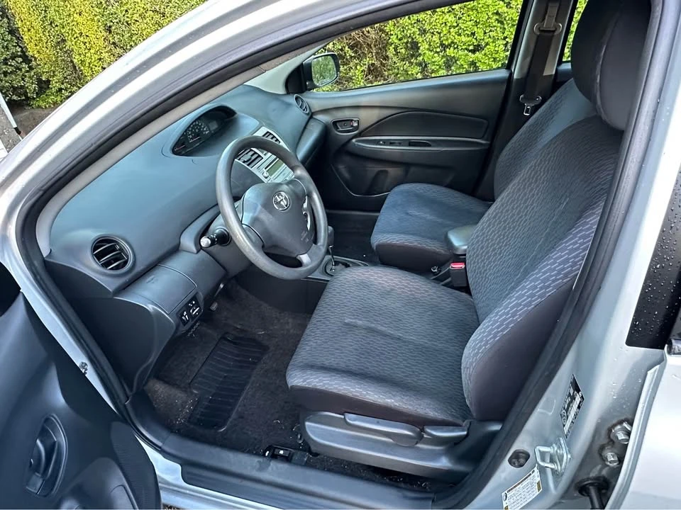 2009 Toyota Yaris - Image 7 of 7