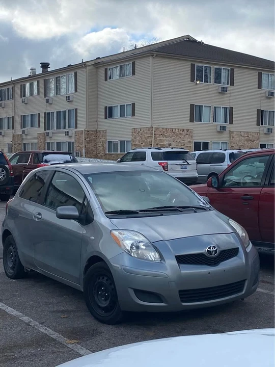 2009 Toyota Yaris - Image 2 of 2
