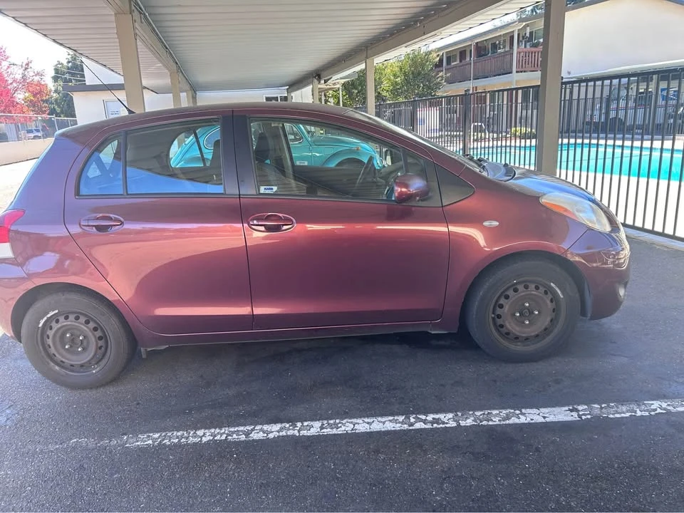 2009 Toyota Yaris - Image 7 of 11