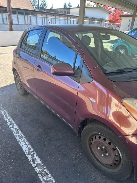 2009 Toyota Yaris - Image 8 of 11