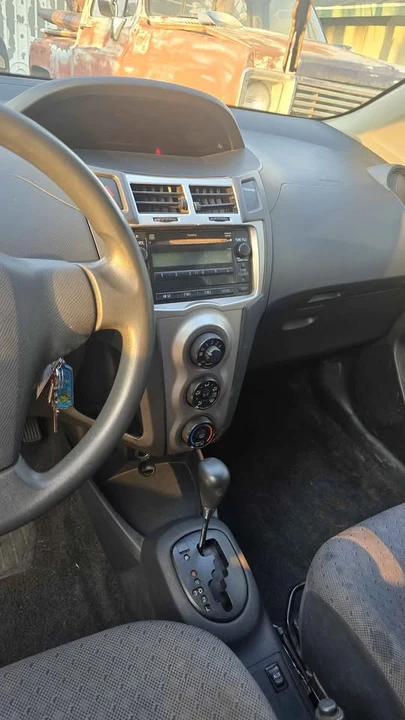 2009 Toyota Yaris - Image 8 of 9