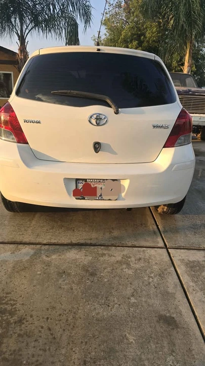 2009 Toyota Yaris - Image 2 of 9