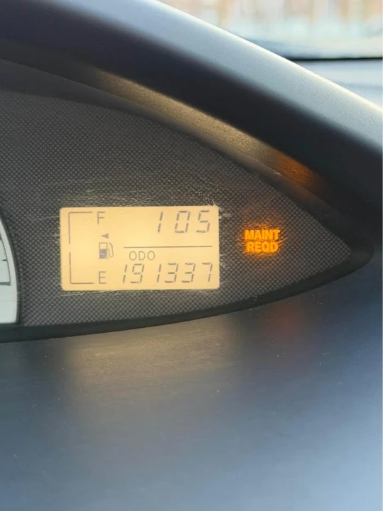 2009 Toyota Yaris - Image 5 of 8