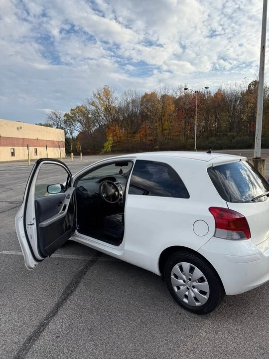 2009 Toyota Yaris - Image 4 of 7