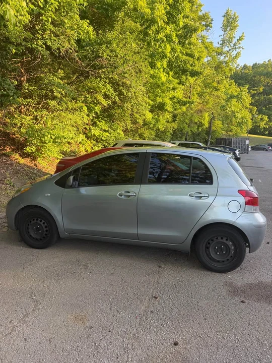 2009 Toyota Yaris - Image 4 of 6