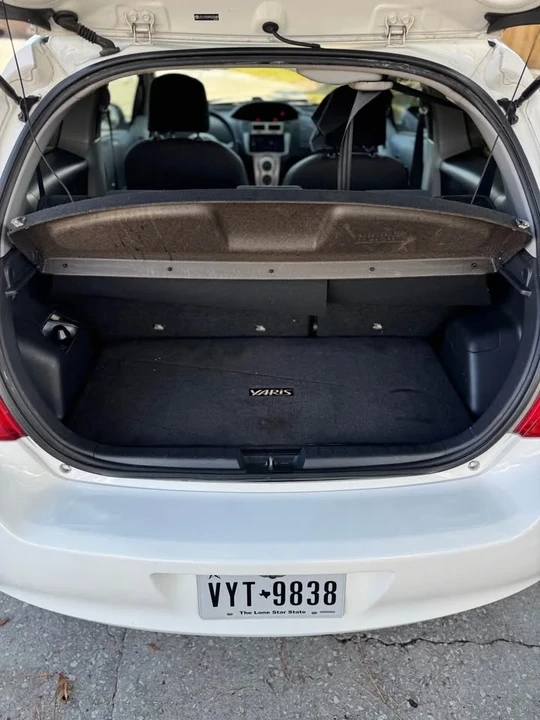 2009 Toyota Yaris - Image 7 of 17