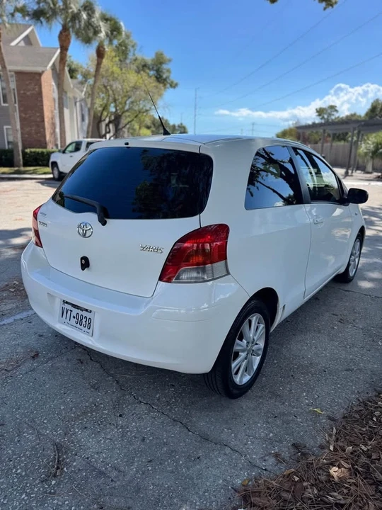 2009 Toyota Yaris - Image 5 of 17