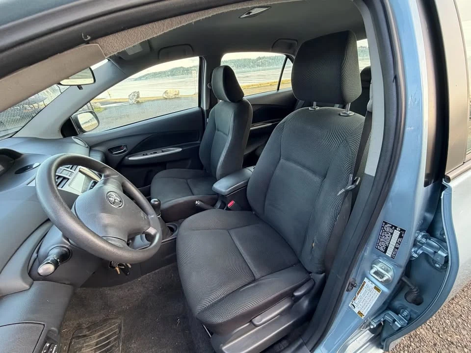 2009 Toyota Yaris - Image 16 of 17