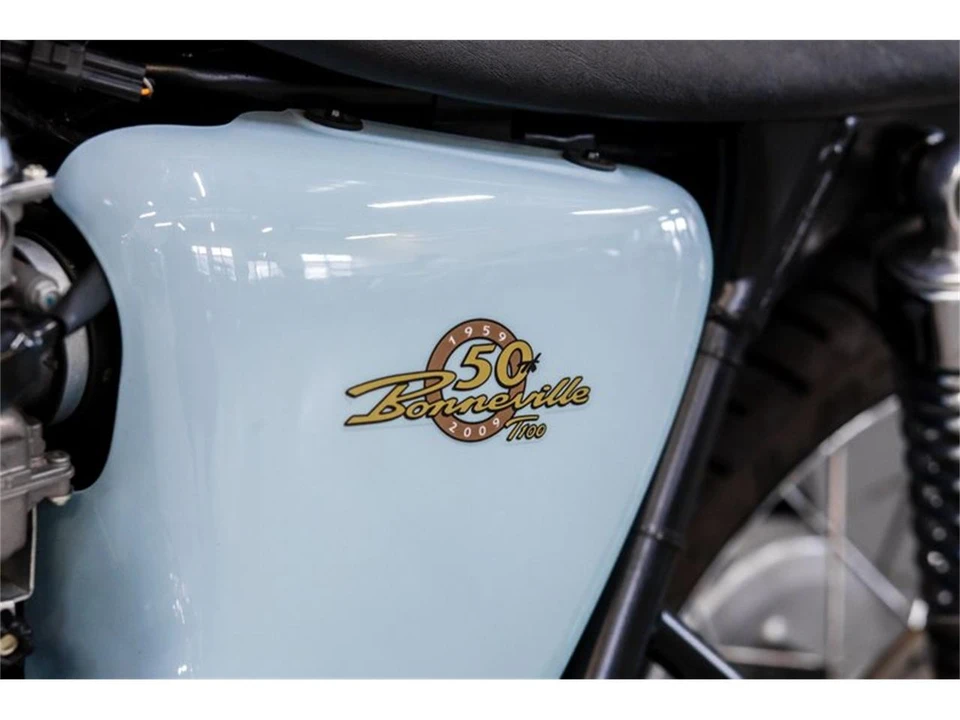 2009 Triumph New Bonneville - Image 11 of 31