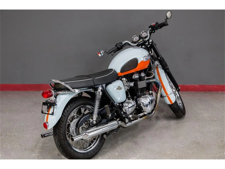 2009 Triumph New Bonneville - Image 7 of 31