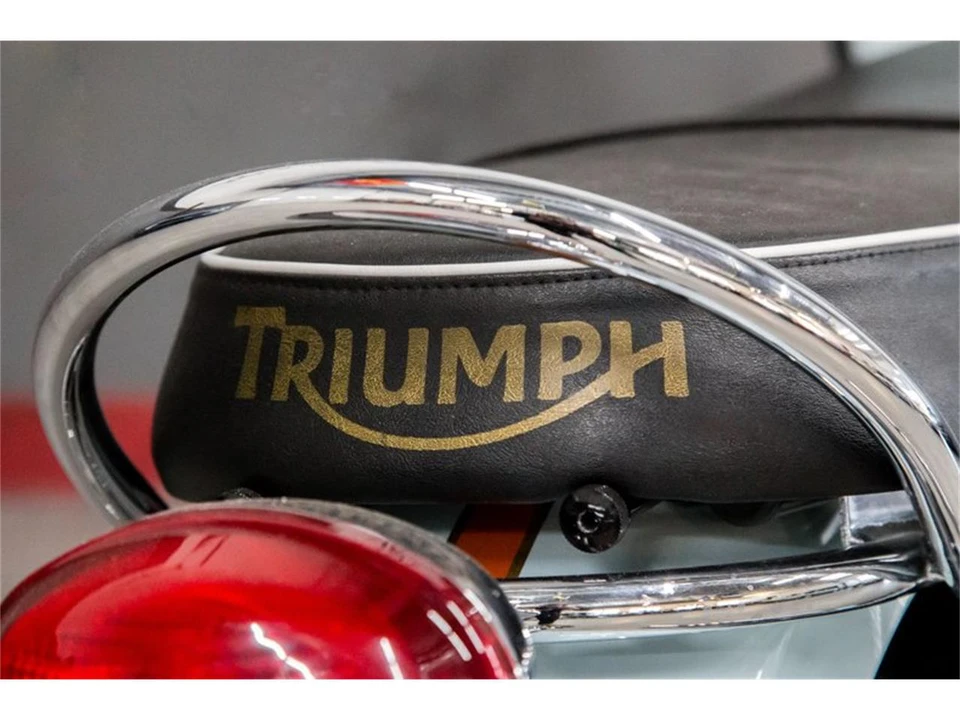 2009 Triumph New Bonneville - Image 30 of 31