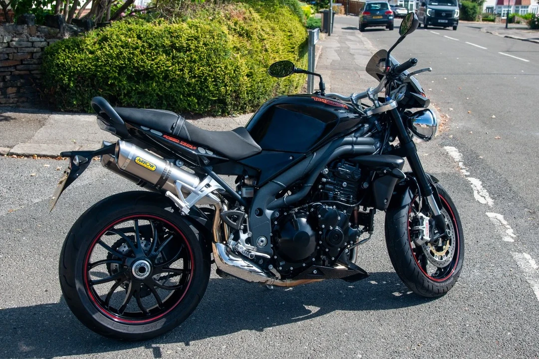 2026 Triumph Speed Triple - Image 4 of 30