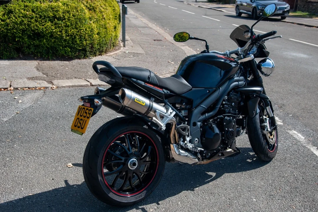 2026 Triumph Speed Triple - Image 5 of 30