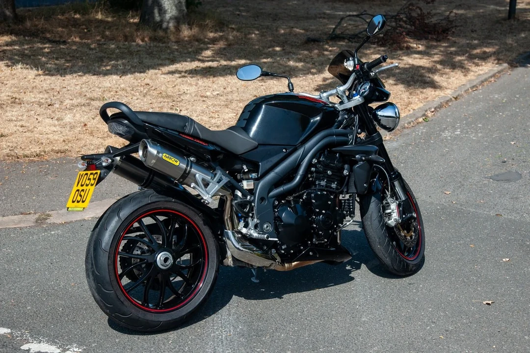 2026 Triumph Speed Triple - Image 6 of 30