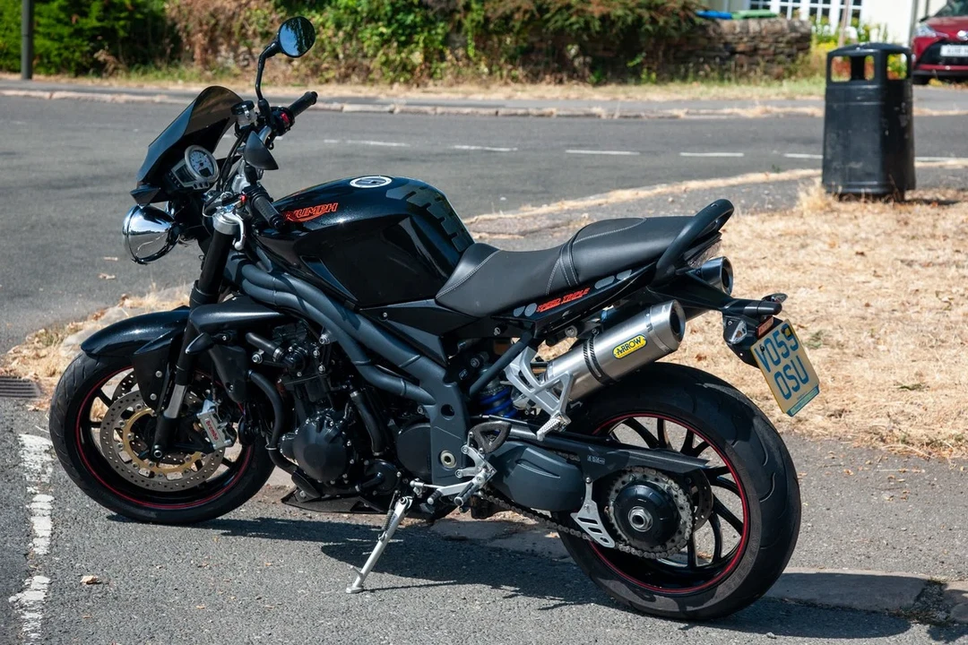 2026 Triumph Speed Triple - Image 11 of 30