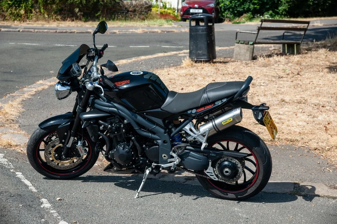 2026 Triumph Speed Triple - Image 12 of 30