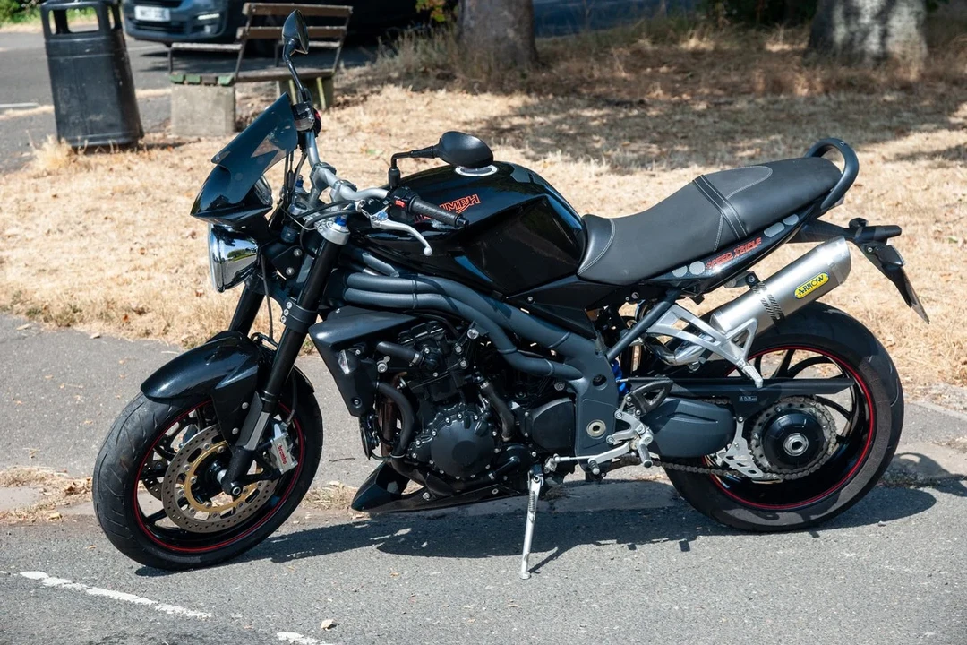 2026 Triumph Speed Triple - Image 13 of 30