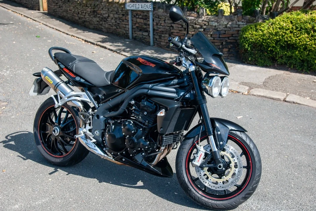 2026 Triumph Speed Triple - Image 18 of 30