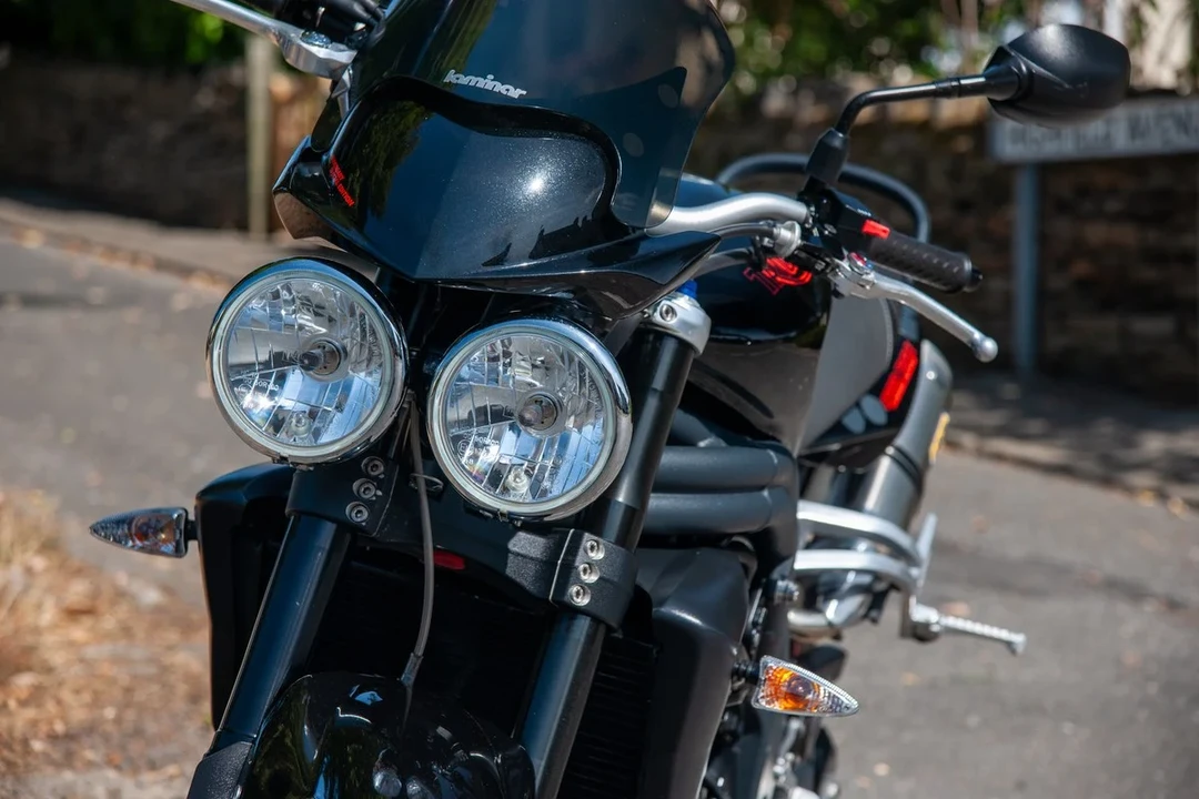 2026 Triumph Speed Triple - Image 28 of 30