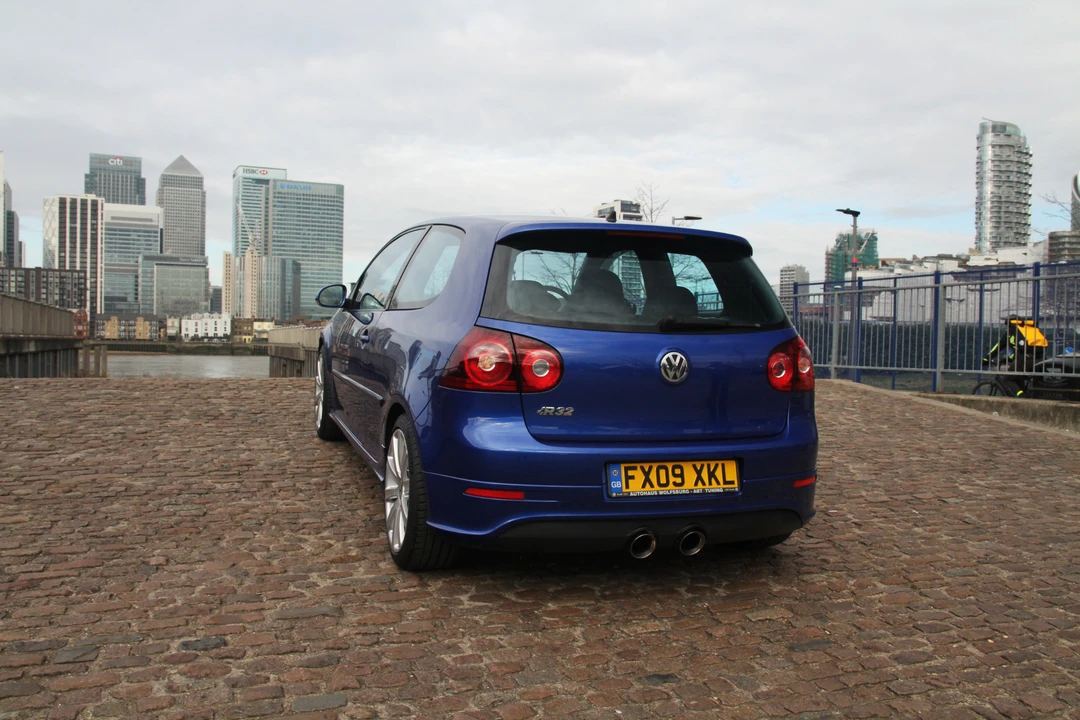 2009 Volkswagen R32 Mk5 - Image 11 of 31