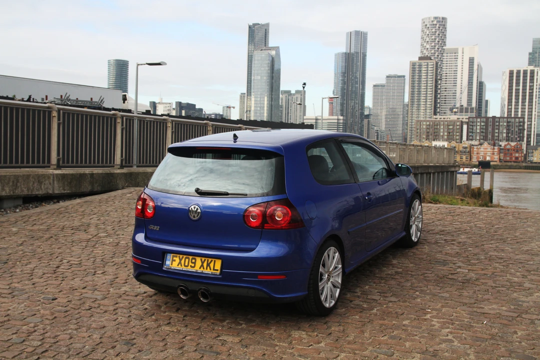 2009 Volkswagen R32 Mk5 - Image 13 of 31