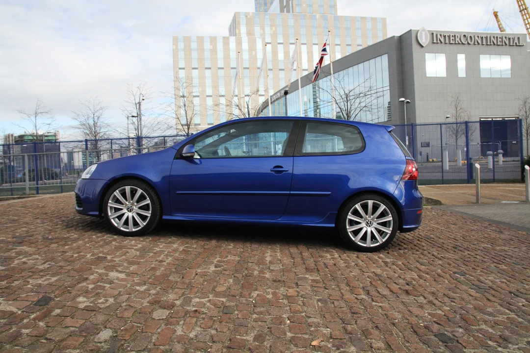 2009 Volkswagen R32 Mk5 - Image 16 of 31