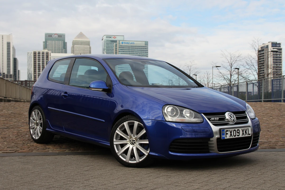 2009 Volkswagen R32 Mk5 - Image 2 of 31