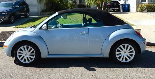 2009 Volkswagen New Beetle Convertible