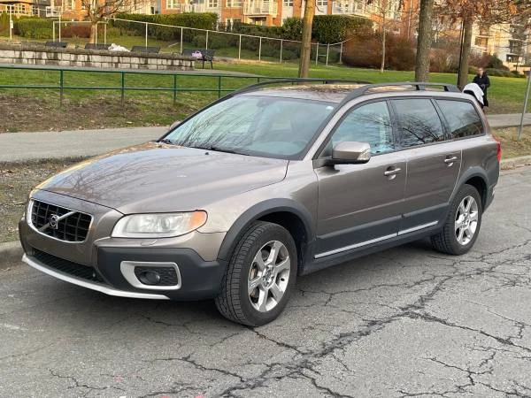 2009 Volvo XC70 3rd Gen - Image 4 of 17