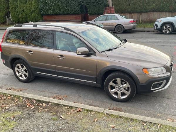 2009 Volvo XC70 3rd Gen - Image 9 of 17