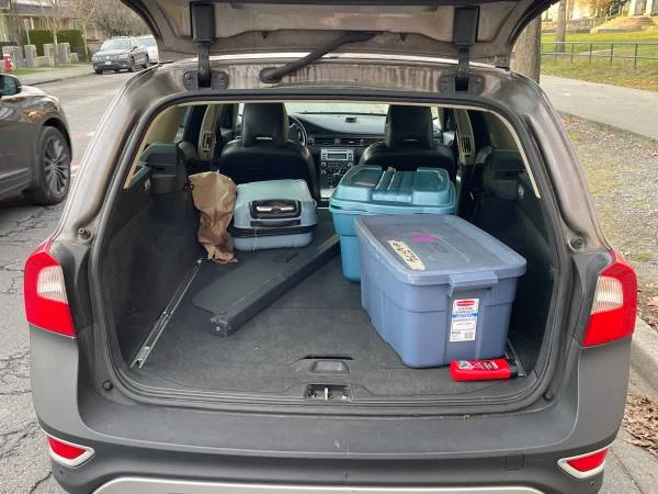 2009 Volvo XC70 3rd Gen - Image 12 of 17
