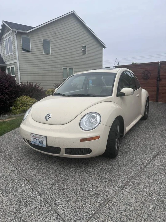 2009 Volkswagen New Beetle - Image 3 of 9