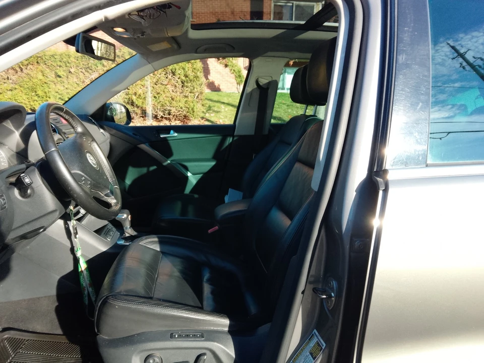 2009 Volkswagen Tiguan - Image 4 of 10