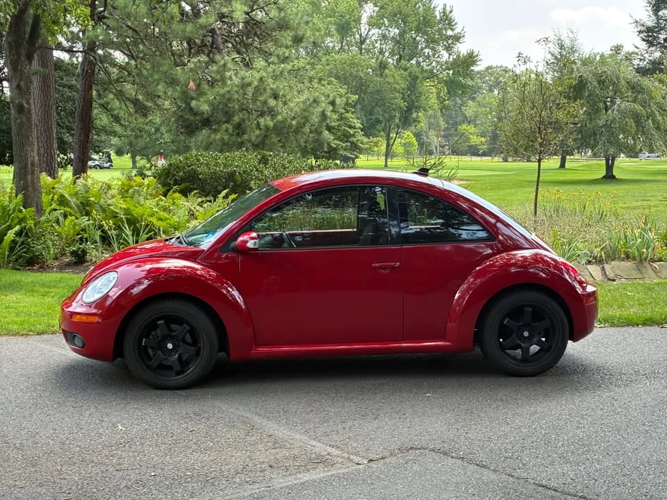 2009 Volkswagen New Beetle - Image 3 of 15