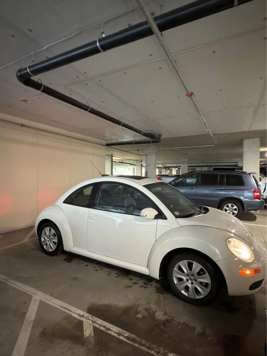 2009 Volkswagen New Beetle - Image 3 of 9