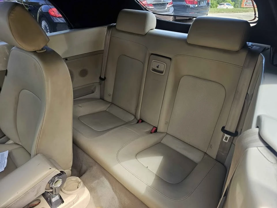 2009 Volkswagen New Beetle - Image 5 of 11