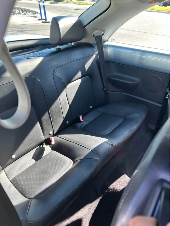 2009 Volkswagen New Beetle - Image 9 of 12