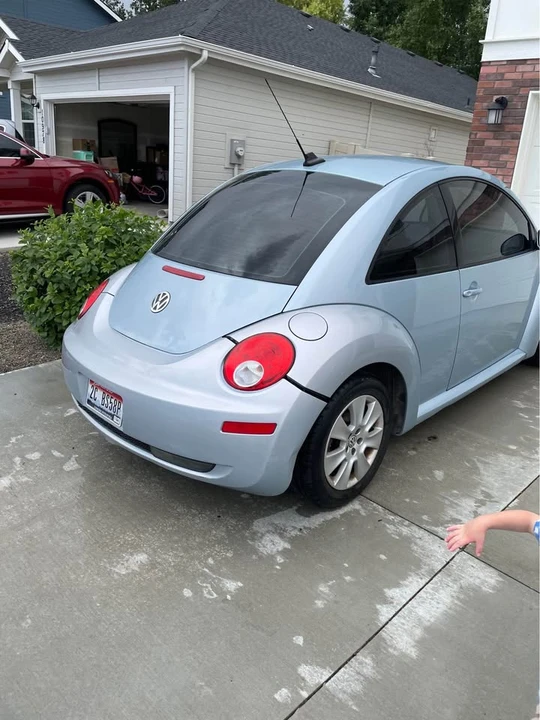 2009 Volkswagen New Beetle - Image 4 of 6